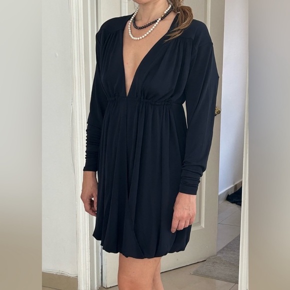 🎉HOST PICK🎉 cinq a sept Tie Back Bubble Hem Dress - Navy - Picture 4 of 6